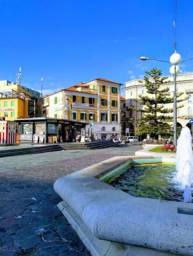 Piazza Colombo-Apartments Sanremo Exterior foto